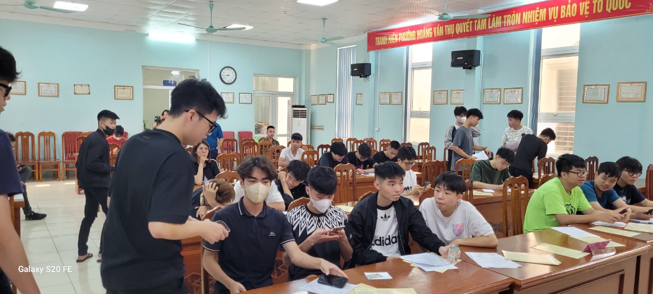 UBND phường Hoàng Văn Thụ: Tổ chức Đăng ký NVQS cho công dân 17 tuổi trên địa bàn